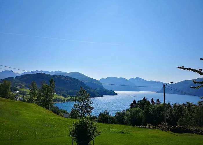 Fjords View Holiday home Sjoholt